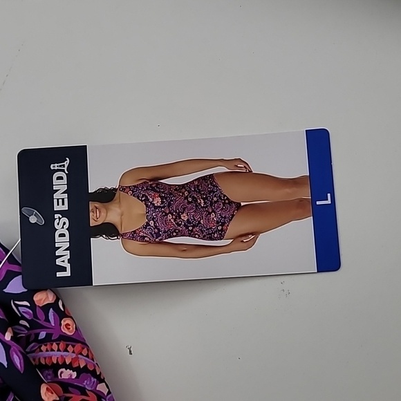 NEW Lands End Womens  L One-Piece Swimsuit With Floral Paisley Print - Picture 3 of 10